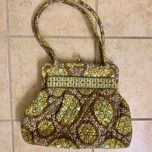 ✏️Vera Bradley -retired style and print-